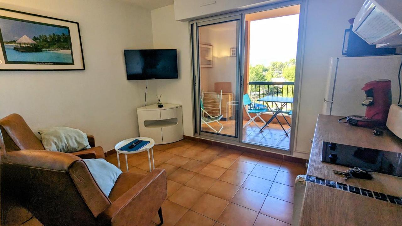Appartement T2 Bord Et Vue Mer La Ciotat Luaran gambar